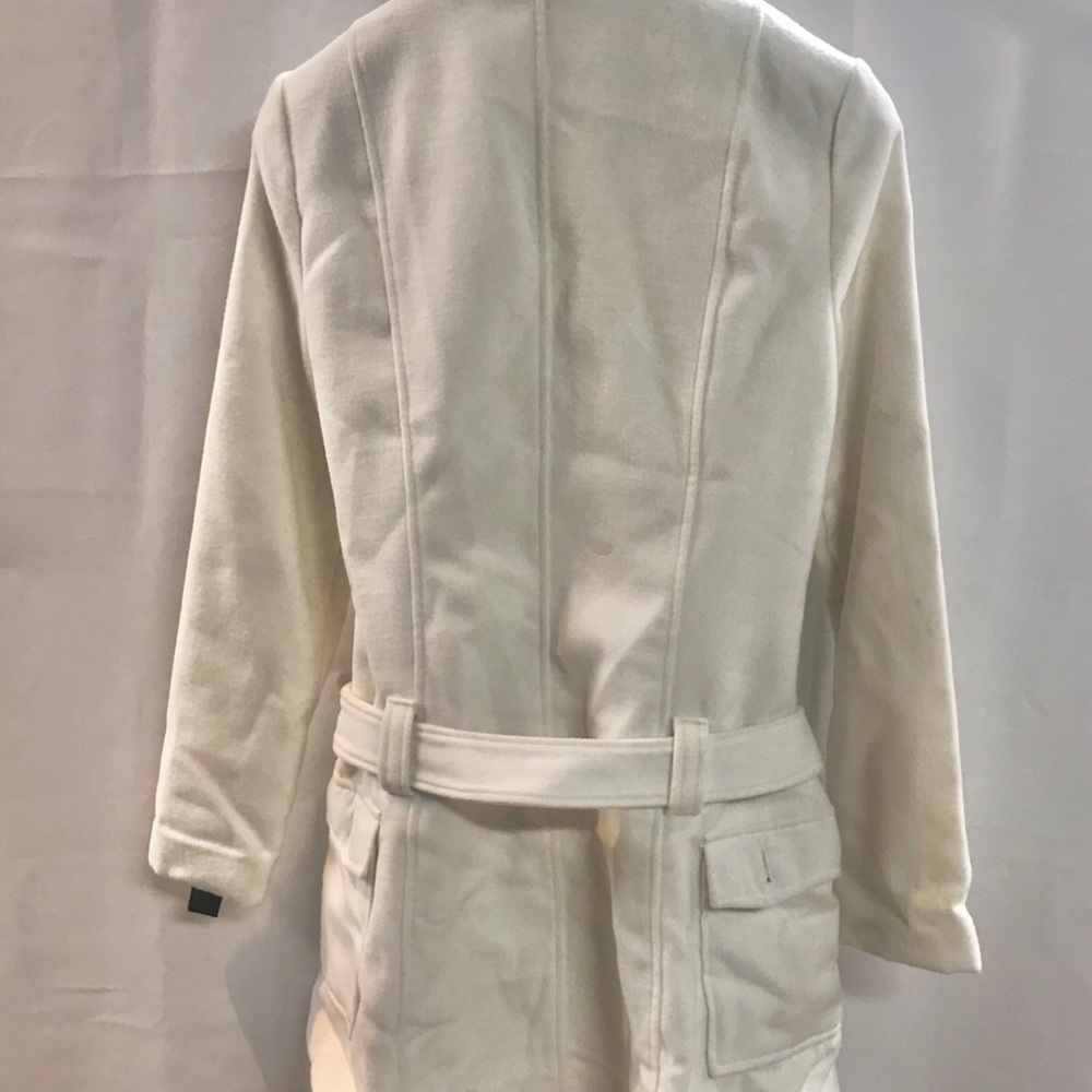 WINTER WHITE COAT🔥 - Picture 3 of 7